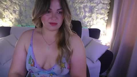 alissyagrayy online show from May 21, 5:47 am