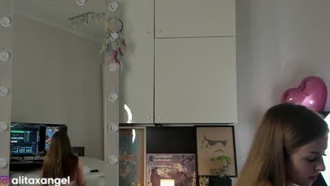 Snapshot of alitaangel_ chatting on July 11, 10:51 am A L I T A online show from July 11, 10:51 am