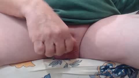 Snapshot of aliuno12345678 chatting on February 13, 8:38 am aliuno12345678 online show from February 13, 8:38 am