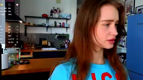 Alivia    online show from June 13, 8:34 am