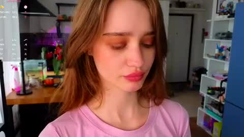 Alivia    online show from July 4, 9:37 am