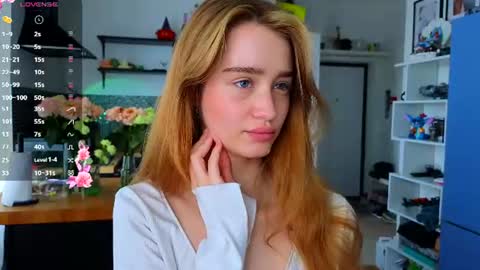 Alivia    online show from July 27, 9:16 am