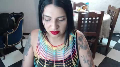 Snapshot of alix_beltran chatting on October 22, 9:14 pm Alix online show from October 22, 9:14 pm