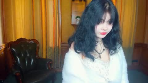Snapshot of alixypunter chatting on May 15, 8:54 am Emily online show from May 15, 8:54 am