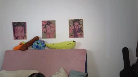 Snapshot of aliya_pickme chatting on May 1, 5:12 am Aliya online show from May 1, 5:12 am