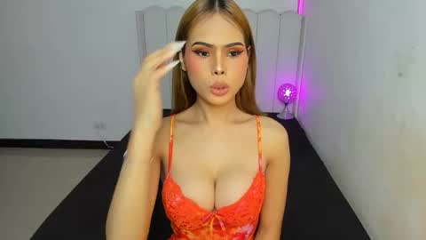 hello your lovely ALIYAH online show from March 27, 9:47 pm