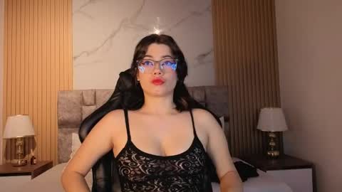 alkivamoon online show from April 25, 7:11 pm