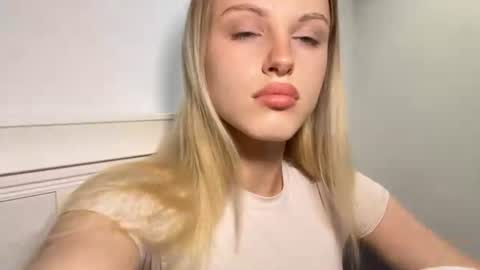 Kate online show from July 18, 4:11 pm