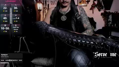 Snapshot of allanhurtss chatting on July 16, 6:36 pm online show from July 16, 6:36 pm