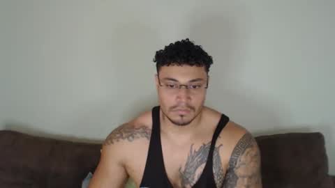 allen_ferrer10 online show from March 29, 10:54 pm