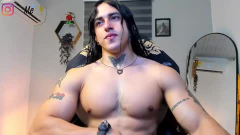 Snapshot of allen_rosse chatting on September 25, 2:15 am independent model 3 online show from September 25, 2:15 am