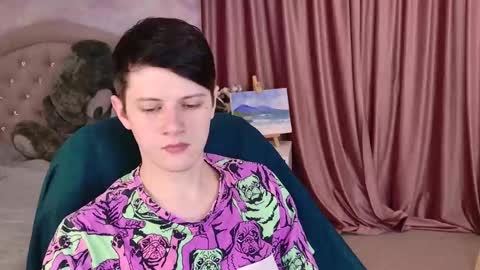 allert_ online show from November 24, 9:25 pm