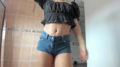 Snapshot of allgold8 chatting on February 14, 8:05 pm allgol8 online show from February 14, 8:05 pm