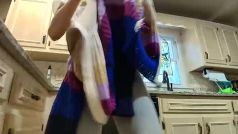 wishlist on bio online show from February 24, 6:06 pm