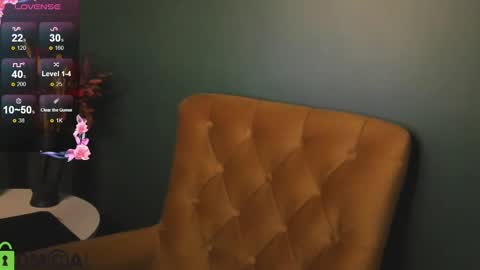 Snapshot of alli_aster chatting on March 7, 1:18 pm alli_aster online show from March 7, 1:18 pm