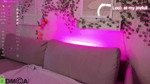 Snapshot of alli_aster chatting on October 3, 3:36 am alli_aster online show from October 3, 3:36 am