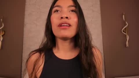 A L L I E online show from February 6, 2:38 am