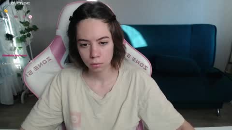Snapshot of allie_hazie chatting on May 19, 11:22 pm alice online show from May 19, 11:22 pm