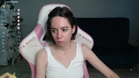 Snapshot of allie_hazie chatting on May 20, 11:55 pm alice online show from May 20, 11:55 pm