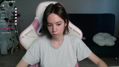 Snapshot of allie_hazie chatting on May 29, 11:58 pm alice online show from May 29, 11:58 pm