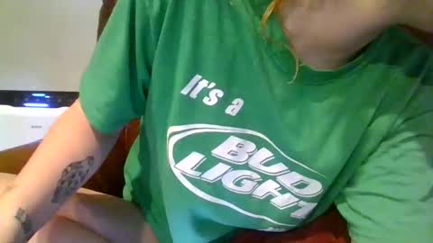 alliebearx online show from March 11, 4:13 pm
