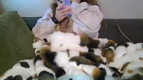 Snapshot of alliebearx chatting on April 18, 3:49 pm alliebearx online show from April 18, 3:49 pm