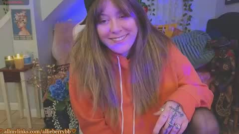 Snapshot of allieberrybb chatting on October 11, 2:11 am  bb  online show from October 11, 2:11 am