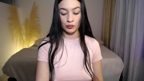 Allie  online show from April 30, 2:45 pm
