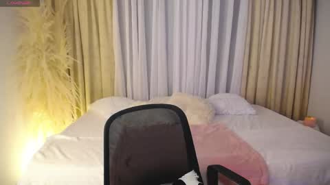 Allie  online show from May 14, 4:03 pm