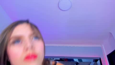 Snapshot of allijadid chatting on January 27, 10:49 am    online show from January 27, 10:49 am