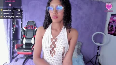 Snapshot of allis0n_ik chatting on February 1, 6:43 am ALLIS0N IK online show from February 1, 6:43 am