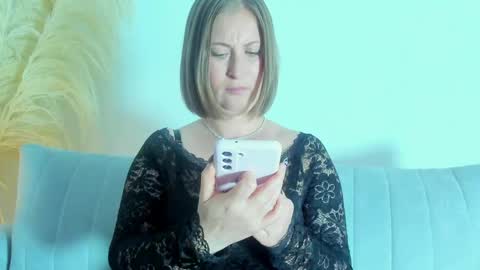 Snapshot of allison_01stone chatting on April 27, 9:46 pm Allison online show from April 27, 9:46 pm