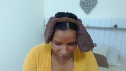 allison_virelka online show from May 15, 12:34 pm