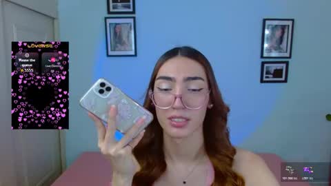 Snapshot of allisonblossom chatting on November 1, 7:27 pm online show from November 1, 7:27 pm