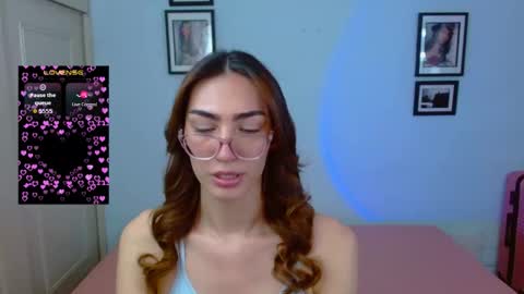 Snapshot of allisonblossom chatting on November 14, 7:12 pm online show from November 14, 7:12 pm