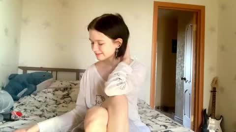 Viola online show from May 19, 2:01 pm
