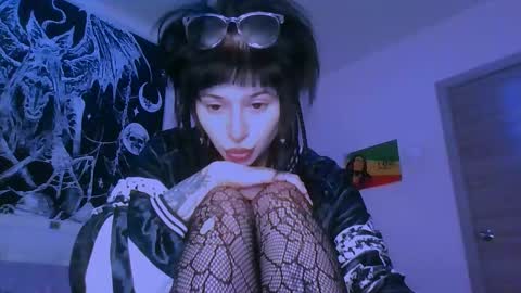 Snapshot of allisondeetz chatting on March 15, 8:48 pm Alis online show from March 15, 8:48 pm