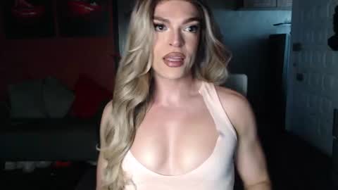 Allison Victoria online show from July 2, 11:38 am