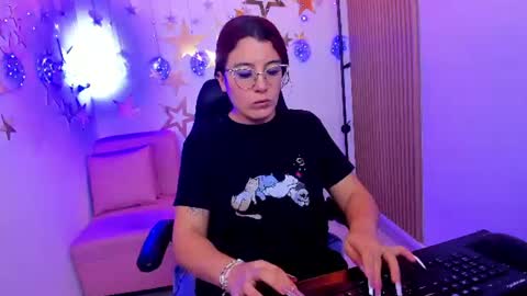 ALLISON online show from June 18, 11:53 pm