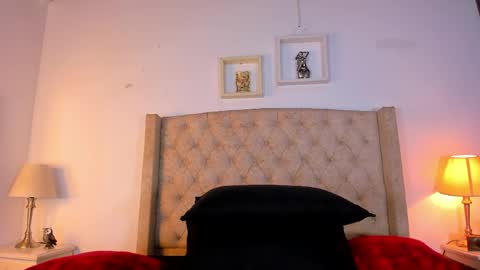 allisson online show from April 1, 12:06 pm