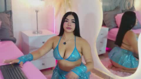 Allisson online show from November 30, 11:25 am