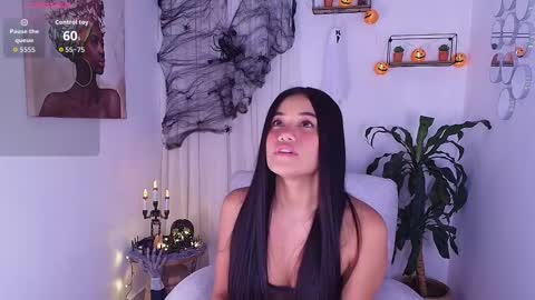 Snapshot of allisxxnn_fox chatting on October 1, 4:07 am Allisxn Fox online show from October 1, 4:07 am