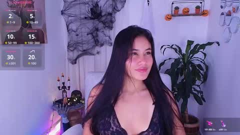 Snapshot of allisxxnn_fox chatting on October 13, 11:32 am Allisxn Fox online show from October 13, 11:32 am