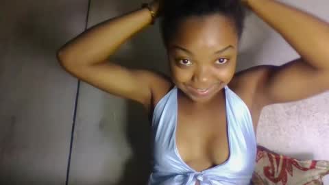 allizida01 online show from May 15, 11:28 am