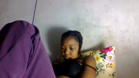 allizida01 online show from May 28, 7:27 am