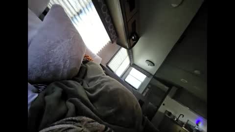 Allnikkiallday1 online show from January 4, 5:05 pm