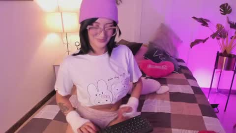 allowenn online show from June 12, 4:22 am