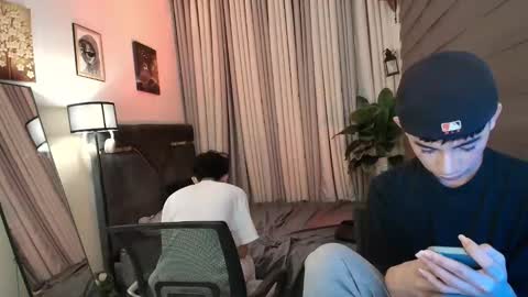 Snapshot of alluring_alpha chatting on December 15, 6:12 pm kim and josh online show from December 15, 6:12 pm