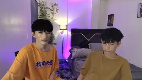 Snapshot of alluring_alpha chatting on January 31, 7:11 pm kim and josh online show from January 31, 7:11 pm