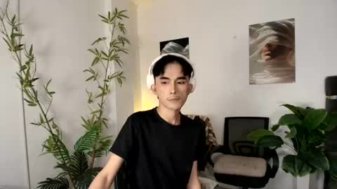 Snapshot of alluring_alpha chatting on June 27, 11:54 pm kim and josh online show from June 27, 11:54 pm